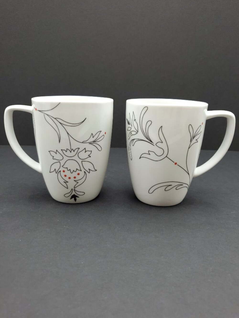 Corelle Royal Lines Mugs Black & White Floral Outline Porcelain Mugs